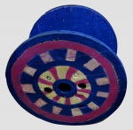 Ione Saldanha, "Carretel dupla face".datado em 1981, medindo: Diâmetro 80 cm x Largura 56 cm.