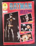 Livro ilustrado Batman o filme do legendário herói incompleto.