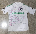 Camisa do Botafogo Oficial Victor Luiz Campeonato Estadual de 2013 Autografada - Autografo dos Jogadores inclusive Seedorf e do Técnico do time.