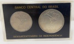 Par de moedas comemorativas do Sesquicentenário da Independência - 1 e 20 Cruzeiros - Soberbas - No acrílico 