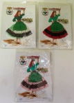 Lote de 3 cartões postais portugueses temáticos de  trajes típicos com bordados a mão. 
