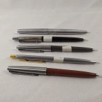 CANETAS Esferográficas - Lote com 05 (cinco) canetas PARKER. Necessitam novas cargas de tinta, como também limpeza e pequenos ajustes.