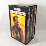 FITAS VHS - TRILOGIA `DURO DE MATAR` com Bruce Willis - 03 fitas distribuídas pela Abril Vídeo