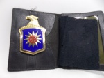 Carteira de couro com Brasão CIA, em metal, no estado, 7,5 cm