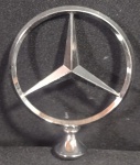 Emblema Mercedes Benz; Capô Estrela Cromado  EXCENTE QUALIDADE E ACABAMENTO; Marca:Marimport ;Produto Antigo Nunca Usado; Na Embalagem; Olhem as Fotos!