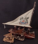 3 Veleiros de Madeira; Material:Madeira; Peças Trabalhadas em Bom Estado;Ideais para Colecionismo e Decoração;Dimensões Aproximadas:Maior dxeles 43cm Comprimento;Menor deles 12cm Comprimento;Olhem as Fotos!
