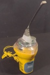 Thrane & Thrane SAILOR  Satellite EPIRBs (Emergency Positioning Indicating Radio Beacon) Balizas de socorro de satélite que foram projetadas para operar em conjunto com o sistema internacional de busca e salvamento por satélite Cospas-Sarsat são totalmente compatíveis com os regulamentos do Global Maritime Distress and Safety System (GMDSS) e atendem aos requisitos A810 (19) da Organização Marítima Internacional (IMO).Aparentemente em Ótimo Estado não Testado;Olhem as Fotos!