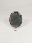 Porta retrato oval  moldura em prata 925. contrastada  Medida: 11 cm x 8 cm