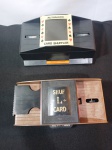 02 Antigos embaralhadores de cartas automático, 01 medindo: 20cm de comprimento, 9,5 lateral e 7,7cm de altura e 01 medindo: 20cm de comprimento, 11cm lateral e 8,5cm de altura.
