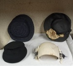 03 Chapéus femininos e 01 Solidéu de tamanhos diversos