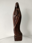 Lindíssima imagem sacra representado santa em madeira nobre, Mede Aproximadamente: altura: 27cm / Largura:7cm