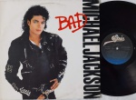 Michael jackson - BAD LP Brasil 1987 Promo Excelente estado Encarte. LP Ediçao Brasileira 80's Promo Epic. Capa em muito bom estado, com discretas manchas.  disco em excelente estado. Inclui encarte.