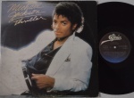 Michael Jackson Thriller LP Brasil 1982 Encarte Poster Excelente estado. Primeira Edição Epic 1982. Inclui Encarte poster. Capa e disco em excelente estado.