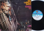Fat Larry's Band  Stand Up LP 1980 Brasil Promo Modern Soul Excelente estado. LP ediçao Brasileira 80's Fantasy records. Capa em bom estado, com amassos e marca de etiqueta removida na contracapa. Disco em excelente estado.