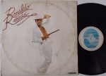 Ronaldo Resedá LP 1979 Funk Boogie Bom Estado. LP som livre 70's. Capa em estado regular, com amassos acentuados, marcas de caneta na frente e contracapa e manchas amareladas. Disco em bom estado , com lotes de riscos superficiais como fios de cabelo.
