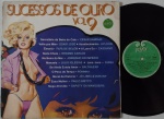 Sucessos De Ouro Vol. 9 LP 1976 Fafá De BelémEmoriô Funk Groove Excelente estado. Compilação Polyfar 70's. Inclui Funk Groove : fá De Belém Emoriô. Capa em bom estado com pequenas manchas de umidade, escrita à caneta, pequenos cortes na abertura da capa. Disco em muito bom estado com riscos superficiais. Selo com escrita à caneta.