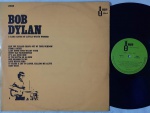 Bob Dylan  A Rare Batch Of Little White Wonder LP 1976 Brasil Muito bom estado. LP ediçao Brasileira Imagem discos. Capa em muito bom estado com amassos e manchas amareladas do tempo, discreto desgaste na contracapa. Disco em muito bom estado.
