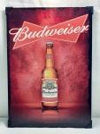 Placa em metal, aço reciclado para cuidarmos do nosso Planeta, estilo vintage com imagem  de uma garrafa da Budweiser, para os amantes da boa cerveja, medindo 41cmX30cm.