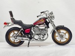 Miniatura- Miniatura de moto Harley Davidson em metal e plástico com pneus emborrachados,  guidão e amortecedor maleáveis,  medindo 12cm,