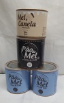 Quatro latas de pão de mel com tampa hermética, três 180g e uma 120g ,para guardar mantimentos.