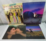 Quatro antigos LPs de famosíssimos ,  Pink  Floyd 1981, John e Yoko 1983, Stevie Wonder 1985 e Roupa Nova .1987.