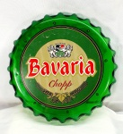 Quadro no formato de tampa de garrafa em plástico rígido,na cor verde, com imagem  da Cerveja Bavaria, para amantes da Boa Cerveja, medindo 24cm de diâmetro.