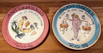 Pratos de cerâmica da Boa Lembrança pintados a mão, sendo um do Antiquarius Rio 94 e um do Sushi Garden Rio 99 - Diâmetro: 27 cm