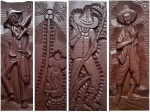 Quatro placas decorativas em madeira entalhada - Medidas: 1- 53cm x 21cm / 2- 60cm x 19,5cm / 3- 58cm x 23,5cm / 4- 60,5cm x 20cm