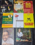8 Livros Sobre Receitas (Alimentação ) Sendo: Nigella Express Receitas Rápidas E Saborosas - Super Alimentos, David Wolfe (Autor ) - Passa Porte Para O Sabor 8edição, Ronaldo Lopes Pontes Barreto (Autor) - A Dieta Do Futuro, Dr. Hiromi Shinya (Autor) - Uma Trufa E Mil Lojas Depois ! Alexandre Tadeu Costa (Autor ) - A Cozinha Vegetariana De Astrid Pfeiffer - 101 Alimentos Para Uma Vida Plena, David Grotto (Autor) - Prato Sujo, Márcia Kedouk.