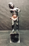 Escultura - Anjo em ferro maciço pintado de preto - Altura: 39 cm