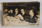 COLECIONISMO -  Mini álbum de fotos comemorativo - 30 Anos (1940-1970) - D.N.O.S - Departamento Nacional de Obras e Saneamento - Ministério do interior - Possui 30 fotos - Medida: 18 x 11 x 1 cm.