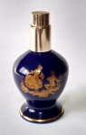 Porcelaine de Limoges novex - France - Antigo Perfumeiro Limoges - Em linda porcelana azul cobalto, com imagem gravada representando cena galante, com bordas de ouro - Medida: 11 cm de altura x 4,7 cm.