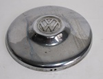 Antiga e linda Calota de FUSCA/Kombi - Volkswagen - Em metal cromado - Medida: 25,5 cm de diâmetro.