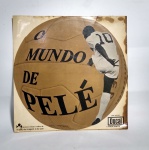 LP Original - O Mundo de Pelé - Depoimento do Rei ao Museu da Imagem e do Som MIS - Ano 1969 - DUCAL - Disco em perfeito estado, capa com marcas do tempo - Medida: 32 x 32 cm.
