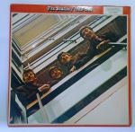 LP Original - THE BEATLES / 1962-1966 - Acompanha apenas 1 DISCO - Lado 1 e 2 - Faltando lado 3 e 4 - Disco em perfeito estado de conservação - Medida: 32 x 32 cm.