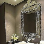 Espelho Contemporâneo - estilo veneziano - Modelo Luiz XV  - Medida: 120x65 cm; Retirada com hora marcada.