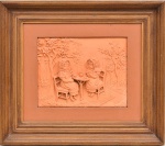 Quadro em terracota europeia em relevo representando casal de crianças. Possui marca de sua manufatura em seu verso. ME: 38 cm x 43 cm; MI: 19 cm x 23 cm; Peça de coleção. Faz pendant com outro lote.