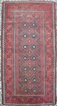 Tapete oriental na cor vermelha. Medida: 209cm x 115cm.