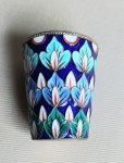 Pequeno Copo Antigo para Vodka em Prata e Esmalte Russo. Medida: 4,5cm x 3,8cm.