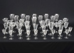 Lote composto por 38 taças em demi cristal. 10 de Licor: 10cm x 5cm. 7 Vinho do porto: 14cm x 7cm.  5 Vinho branco: 16cm x 8,5cm. 11 Vinho tinto: 19cm x 8,5. 6 Champanhe: 13cm x 9cm.