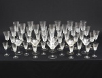 Lote composto por 46 taças em cristal estilo holophone . Medidas: Licor: 11,5cm x4,5cm. Vinho do porto: 16cm x 5,5cm. Vinho branco: 18cm x 6,5cm. Vinho tinto: 19,5cm x 7cm. Champanhe: 13cm x 9,5cm.