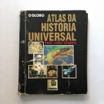 ATLAS DA HISTÓRIA UNIVERSAL - coleção dos  anos 90 dividido em fascículos com o total de 294 páginas. Incompleto. Dimensões: 35 cm x 27 cm.