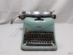 Maquina De Escrever Olivetti Lexikon 80 Fabricada Na Itália. Perfeito estado de conservação.
