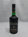 Garrafa de vinho Porto Ferreira Superior Tawny, lacrada, 700ml.