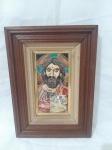Quadro com azulejo retratando imagem sacra com moldura em madeira. Medindo a moldura 34,5cm x 25cm.
