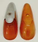 AUTO PEÇAS - Lote de carcaça em metal cromado e 2 lentes acrilícos laranja, para Fusca até 1964. Trincado. Produto conforme fotos originais do lote.