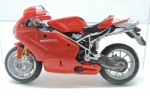 BRINQUEDO - Miniatura de moto DUCATI 999s. Produto conforme fotos originais do lote.