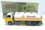 BRINQUEDO - Miniatura - Caminhão Shell - VOLKSWAGEN 13130 (1981) - Coleção Caminhões Brasileiros de outros tempos - Confeccionado em metal com detalhes plásticos e pneus de borracha. Exemplar em perfeito estado de conservação, em embalagem original e acompanha fascículo explicativo - Escala 1/43 - med. aproximadamente 20 cm.