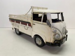 COLECIONISMO - Miniatura Colecionável de Lata, VW KOMBI CARROCERIA, vintage, lata. Med. 17x35x12 cm. Produto conforme fotos originais do lote.