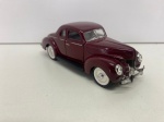 COLECIONISMO - Carro de coleção, FORD S - WINDOW COUPLE (1940) - em metal e plástico injetado, pneus borracha. Escala 1/32. Produto conforme fotos originais do lote.